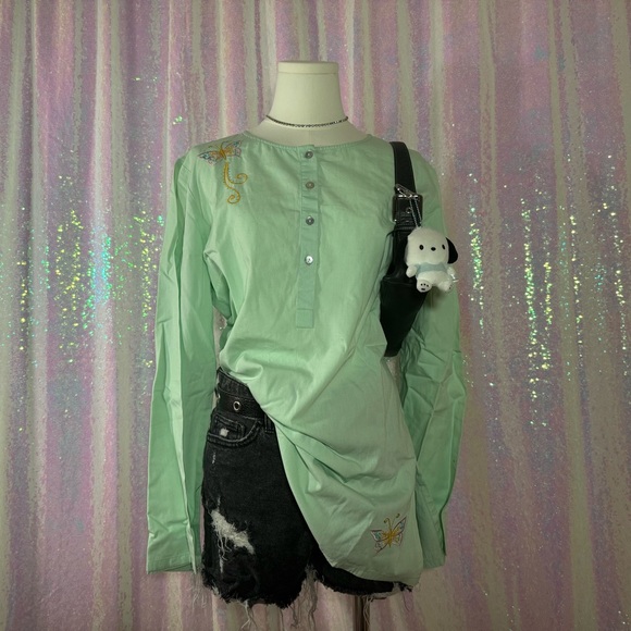pastel green butterfly embroidery tunic top - Picture 1 of 8